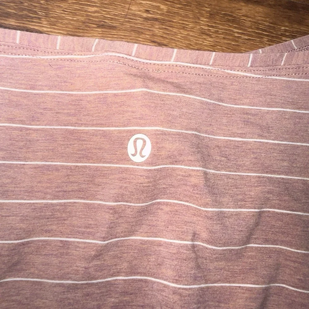 Lululemon Women's Pink/White Striped Crew Neck Short Sleeve T-Shirt Size 8